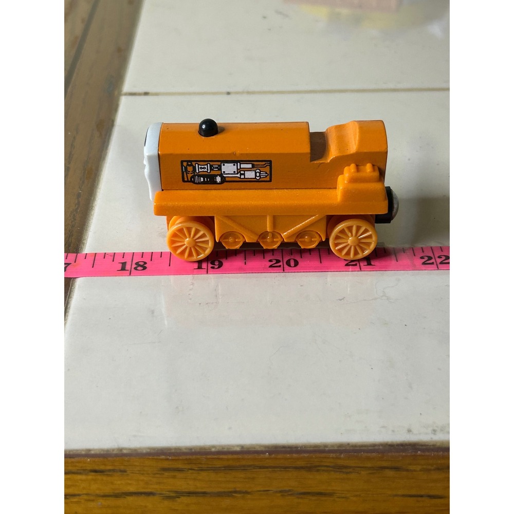 Thomas & Friends Wooden Railway Terence the Tractor Orange Engine Magnetic Toy
